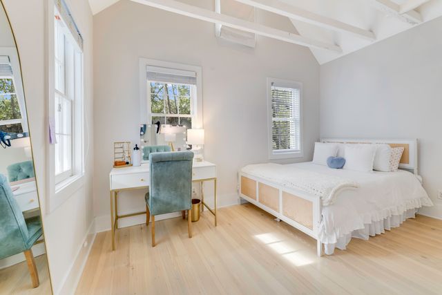 33 Bogard Street, Charleston, SC 29403