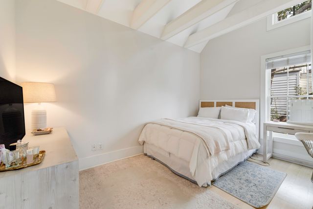 33 Bogard Street, Charleston, SC 29403