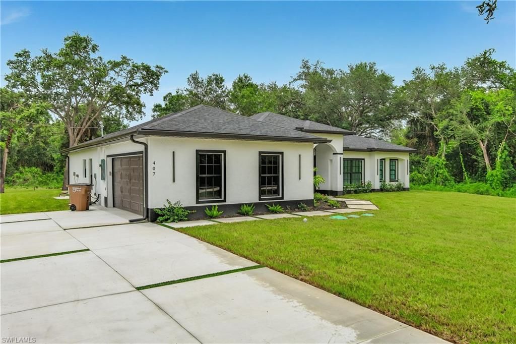 407 Washington AVE, LEHIGH ACRES, FL 33972 — photo 2