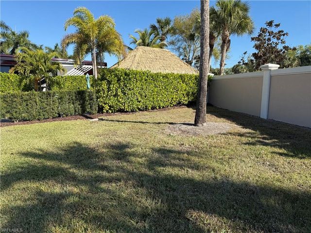 13563 Snook CIR, Naples, FL 34114