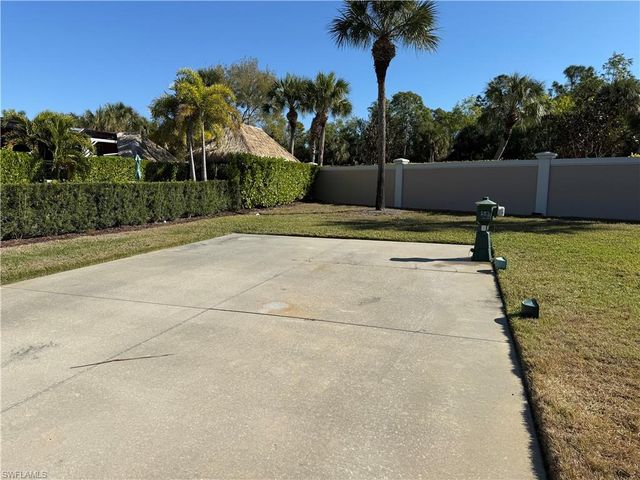 13563 Snook CIR, Naples, FL 34114