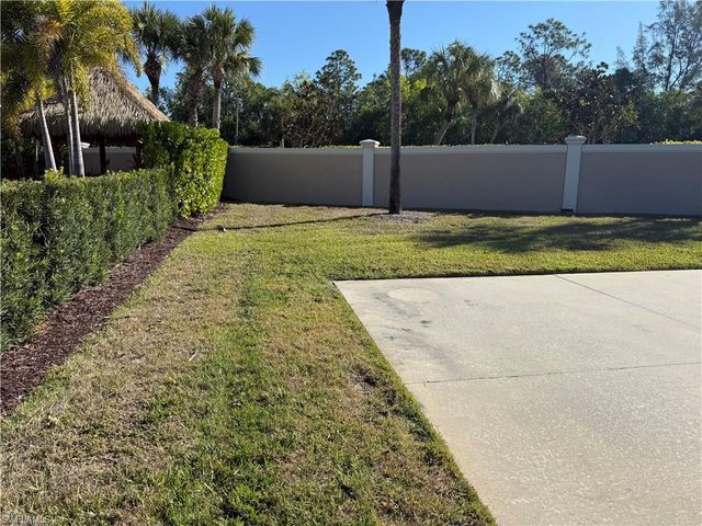 13563 Snook CIR, Naples, FL 34114