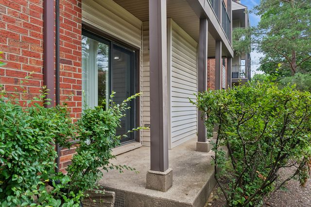3070 Pheasant Creek Drive 106, Northbrook, IL 60062