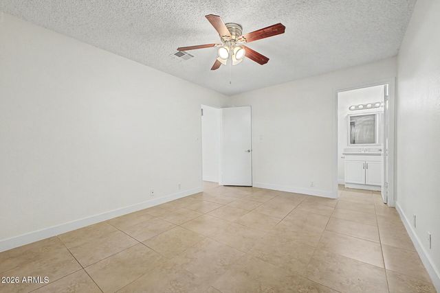 316 W HONONEGH Drive 6, Phoenix, AZ 85027