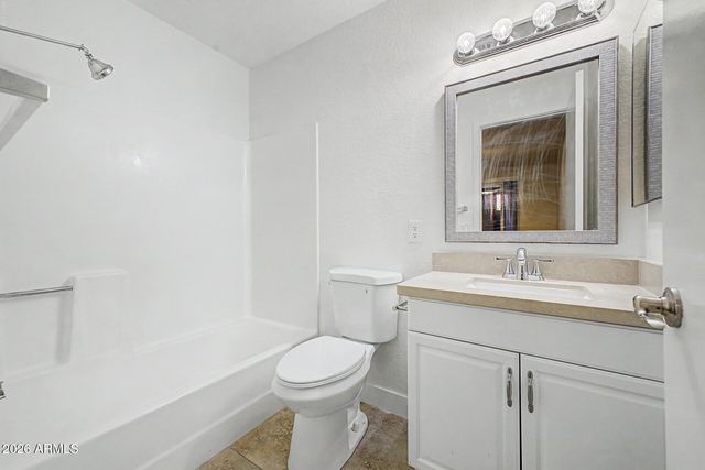 316 W HONONEGH Drive 6, Phoenix, AZ 85027