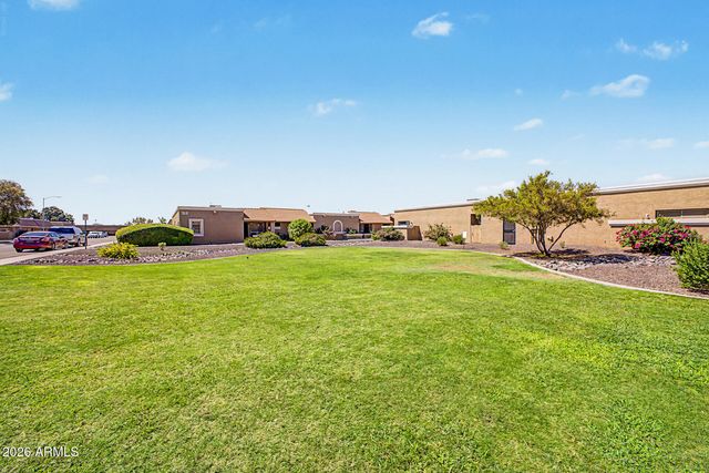 316 W HONONEGH Drive 6, Phoenix, AZ 85027
