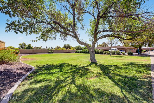 316 W HONONEGH Drive 6, Phoenix, AZ 85027