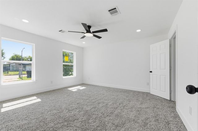 5711 Thrush Drive, Houston, TX 77033