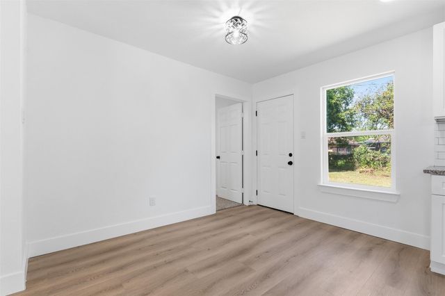 5711 Thrush Drive, Houston, TX 77033