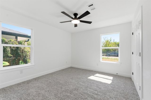5711 Thrush Drive, Houston, TX 77033