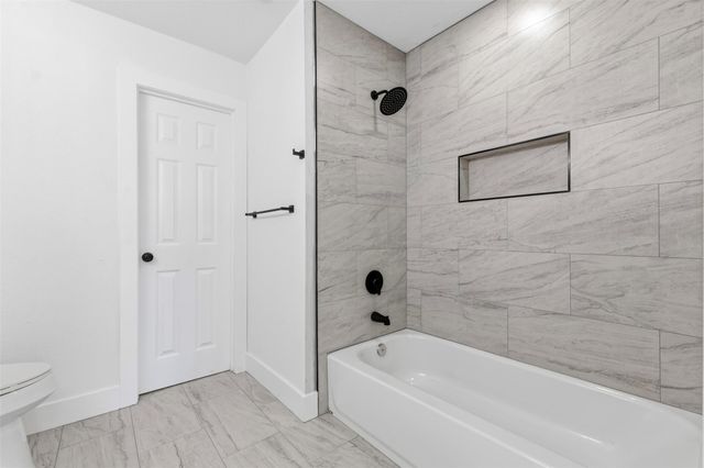 5711 Thrush Drive, Houston, TX 77033