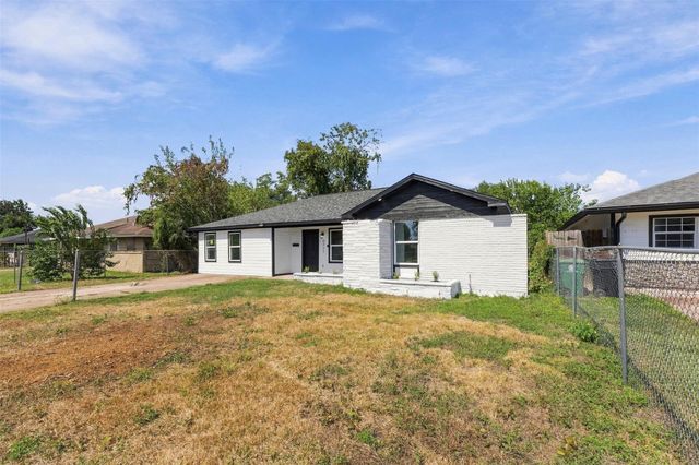 5711 Thrush Drive, Houston, TX 77033