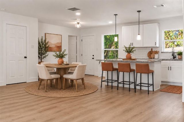 5711 Thrush Drive, Houston, TX 77033