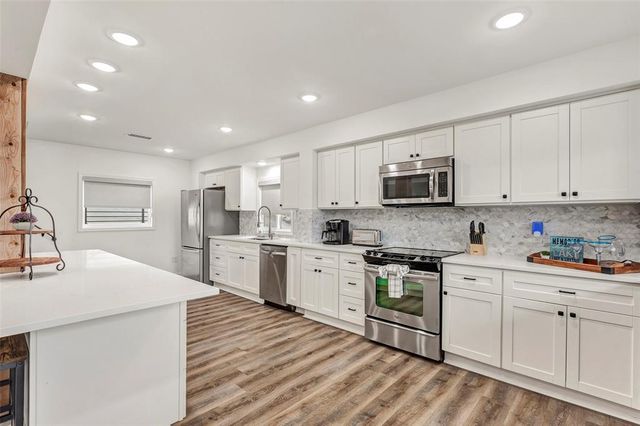 60 Edgewater Way, Point Blank, TX 77364