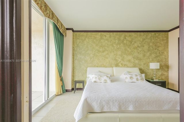 7330 Ocean Ter 20-C, Miami Beach, FL 33141