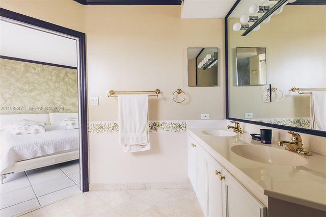 7330 Ocean Ter 20-C, Miami Beach, FL 33141