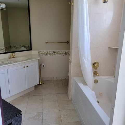 7330 Ocean Ter 20-C, Miami Beach, FL 33141
