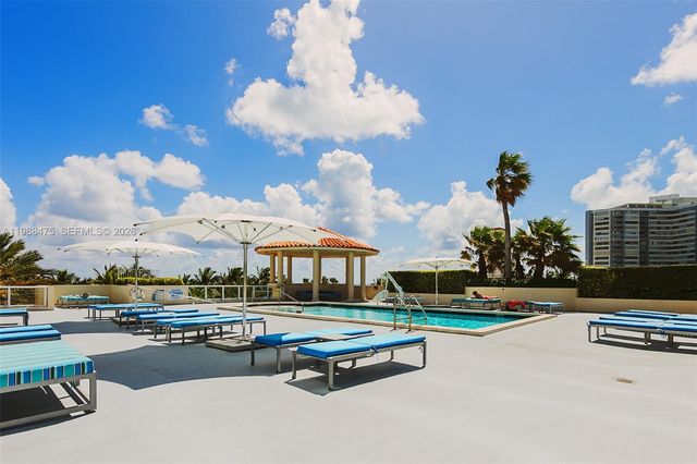 7330 Ocean Ter 20-C, Miami Beach, FL 33141