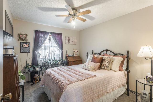 11824 Larkdale Drive, Yukon, OK 73099