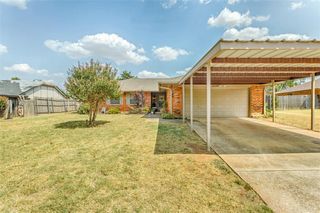 11824 Larkdale Drive, Yukon, OK 73099