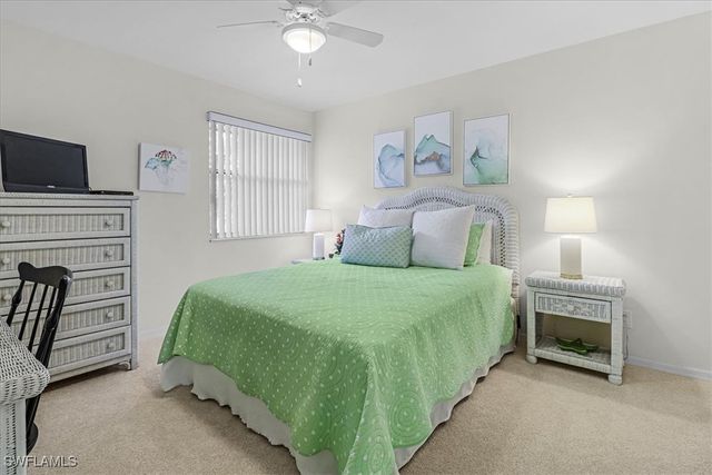 660 Wiggins Bay DR B21, Naples, FL 34110