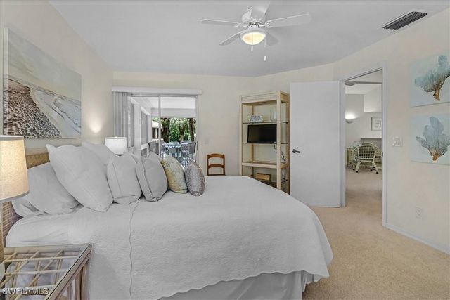 660 Wiggins Bay DR B21, Naples, FL 34110