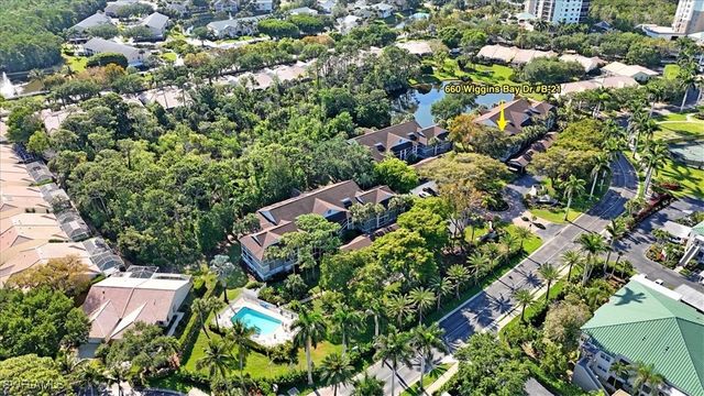 660 Wiggins Bay DR B21, Naples, FL 34110