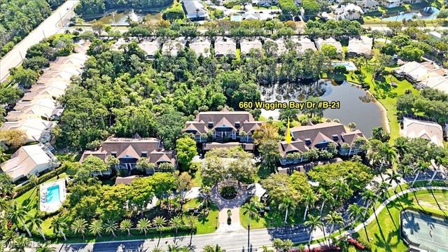 660 Wiggins Bay DR B21, Naples, FL 34110