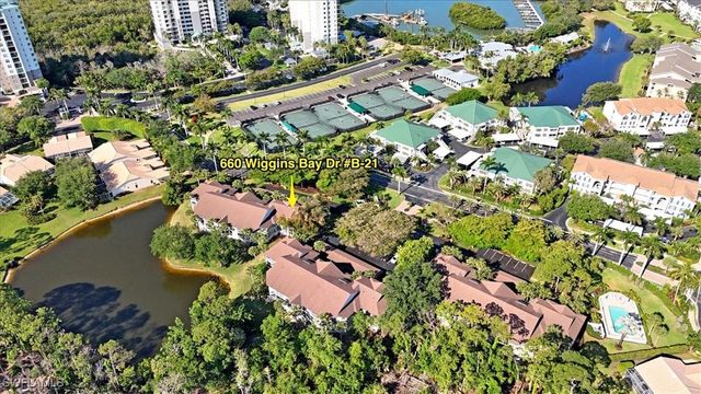 660 Wiggins Bay DR B21, Naples, FL 34110