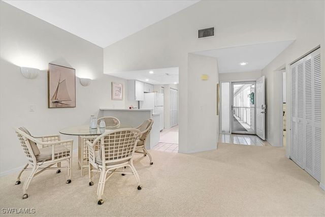 660 Wiggins Bay DR B21, Naples, FL 34110