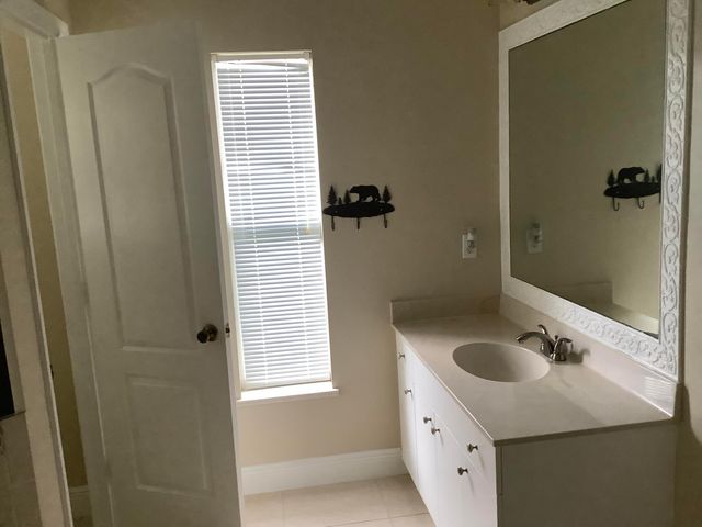 5828 NW Dana Circle, Port St. Lucie, Port St Lucie, FL 34986