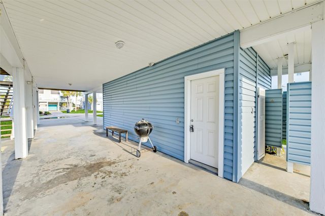 4123 Pelican Lane, Galveston, TX 77554