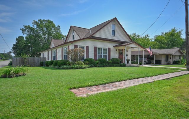 1010 Janssen Avenue, Mena, AR 71953