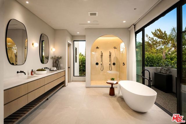 5344 Oak Park Avenue, Encino (los Angeles), CA 91316