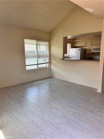 2517 Florida 7, Huntington Beach, CA 92648