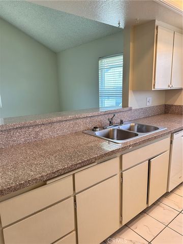 2517 Florida 7, Huntington Beach, CA 92648