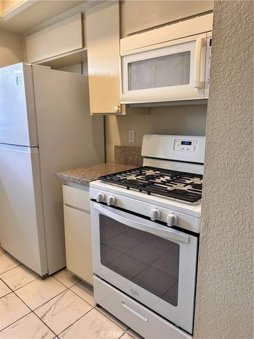 2517 Florida 7, Huntington Beach, CA 92648