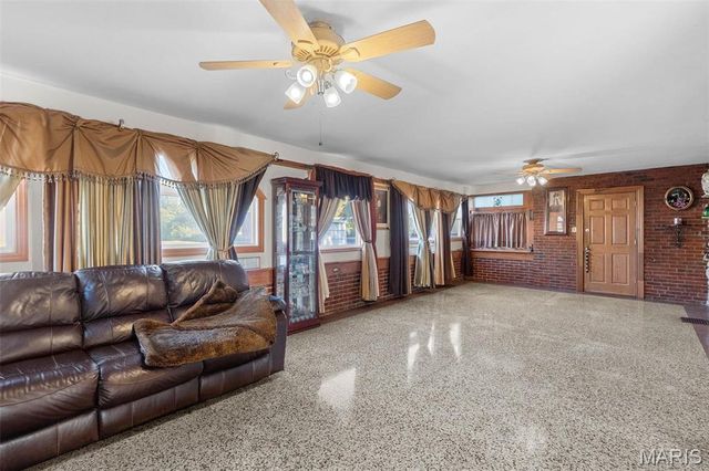 12205 Bellefontaine Road, St Louis, MO 63138