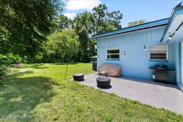 1629 LOUVRE Drive, Jacksonville, FL 32221