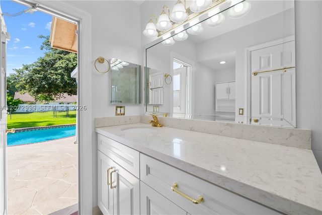 10370 NW 20th Ct, Sunrise, FL 33322