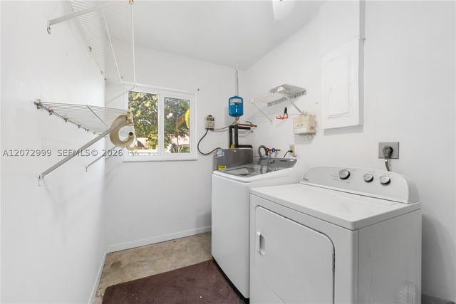 10370 NW 20th Ct, Sunrise, FL 33322