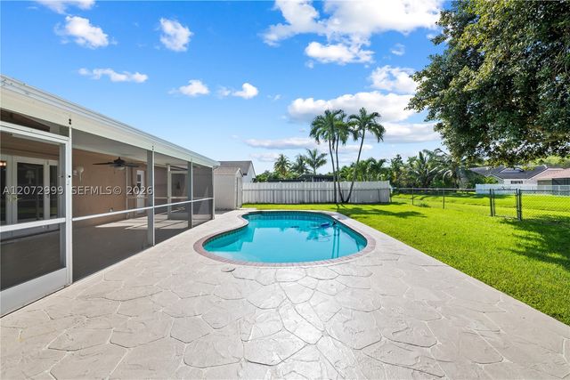 10370 NW 20th Ct, Sunrise, FL 33322