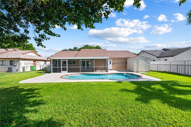 10370 NW 20th Ct, Sunrise, FL 33322