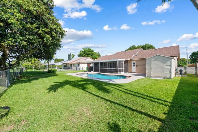 10370 NW 20th Ct, Sunrise, FL 33322
