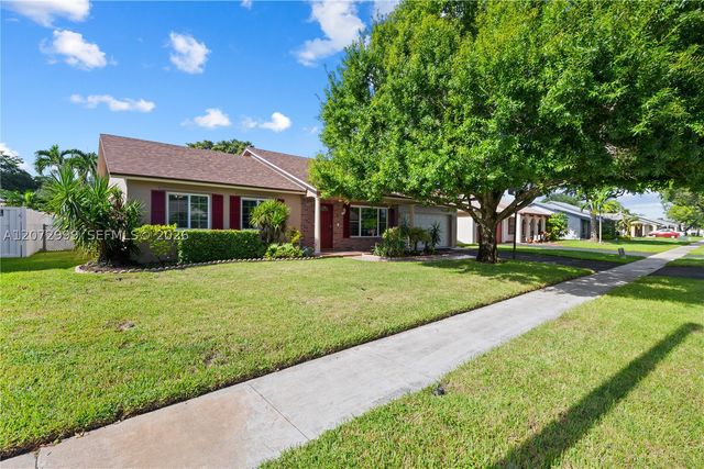 10370 NW 20th Ct, Sunrise, FL 33322