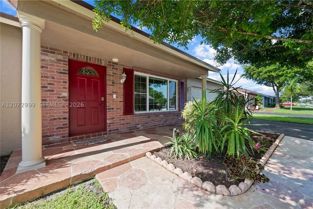 10370 NW 20th Ct, Sunrise, FL 33322
