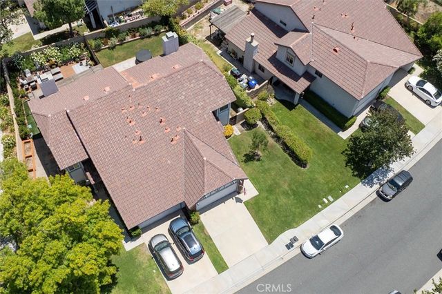 28828 Loretta Lane, Canyon Country, CA 91387