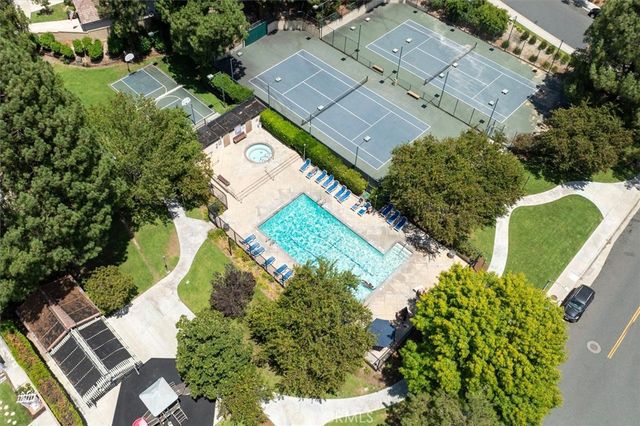 28828 Loretta Lane, Canyon Country, CA 91387