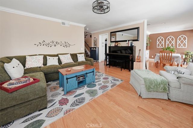 28828 Loretta Lane, Canyon Country, CA 91387