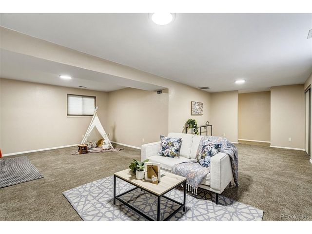 6508 Gambol Quail Dr, Colorado Springs, CO 80918
